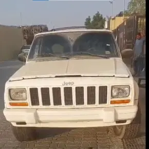 Jeep Cherokee 1998 Car Breaking for Parts