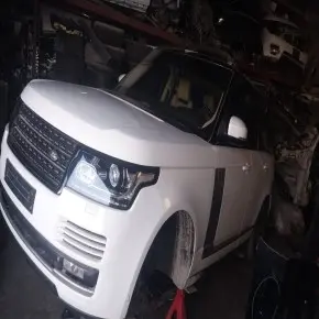 Range Rover Vogue 2015 Car Breaking for Parts
